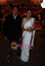 Aarti Surendranath at tycoon Manoj Jayaswal_s daughter wedding Swati with Lalit Tayal in Taj on 19th Dec 2009 (5).JPG